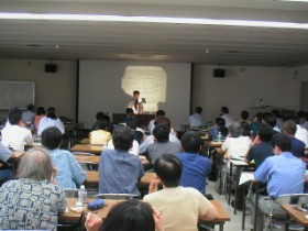 �f�l�n�t���[�]�[���錾�^���E���k�l�b�g���[�N�Q